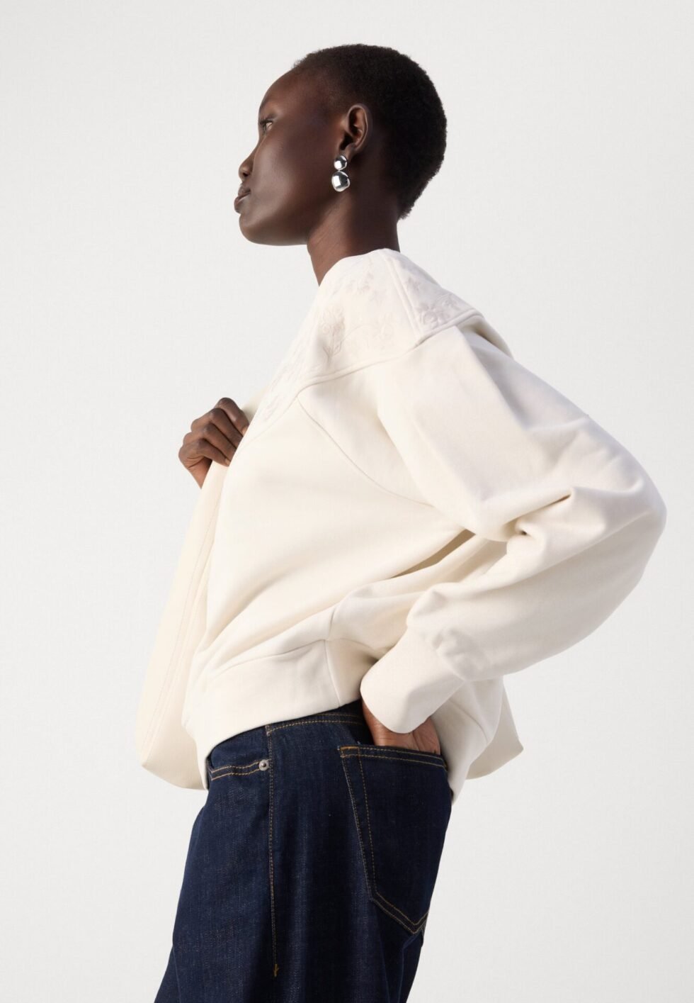 04b4c4dee6aa417696c8adb4b79cd591