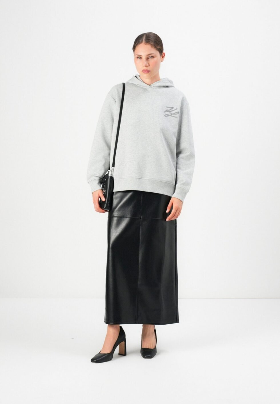 04df2e2c1dd8414ea680e5ea9143b11d