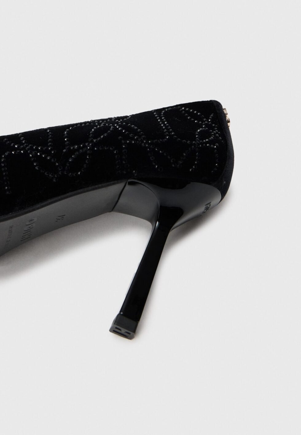 176ca068da8d431b914da84140625121 4