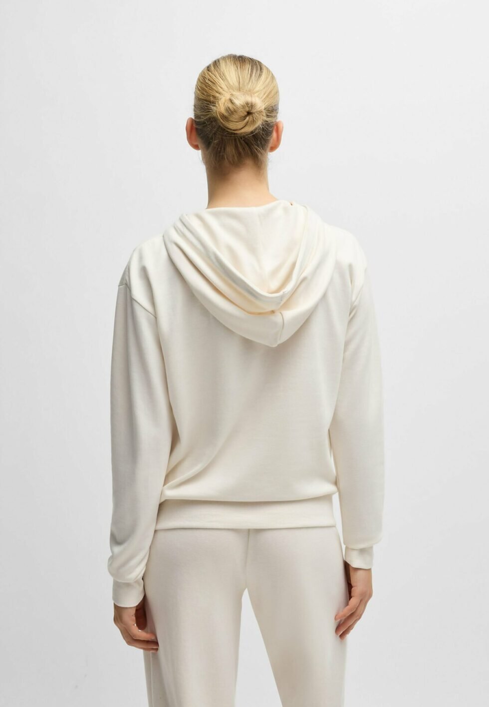 377cd2fecdf147d5a500df249f4699d1