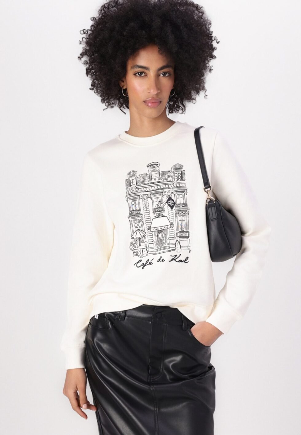 53ca2b6ad6b94a379e436b50ff4edafd