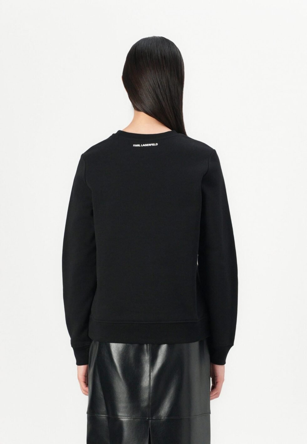 8b728800ec394a978fe4b91099b8a443 6