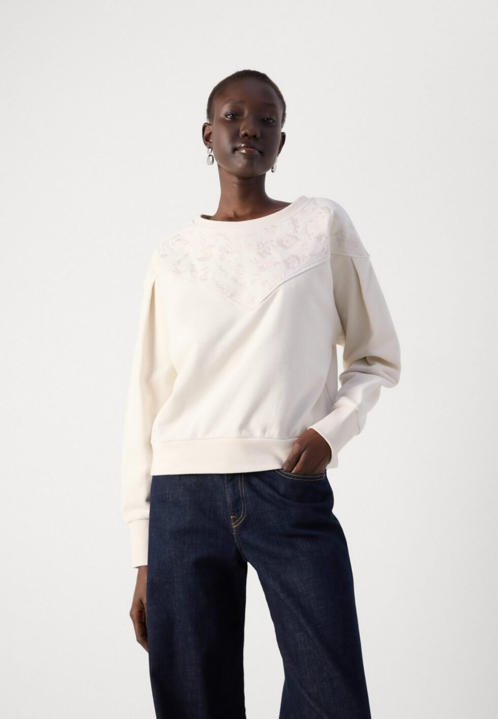 B9be5e6f5e824a18837bf19116687f1f