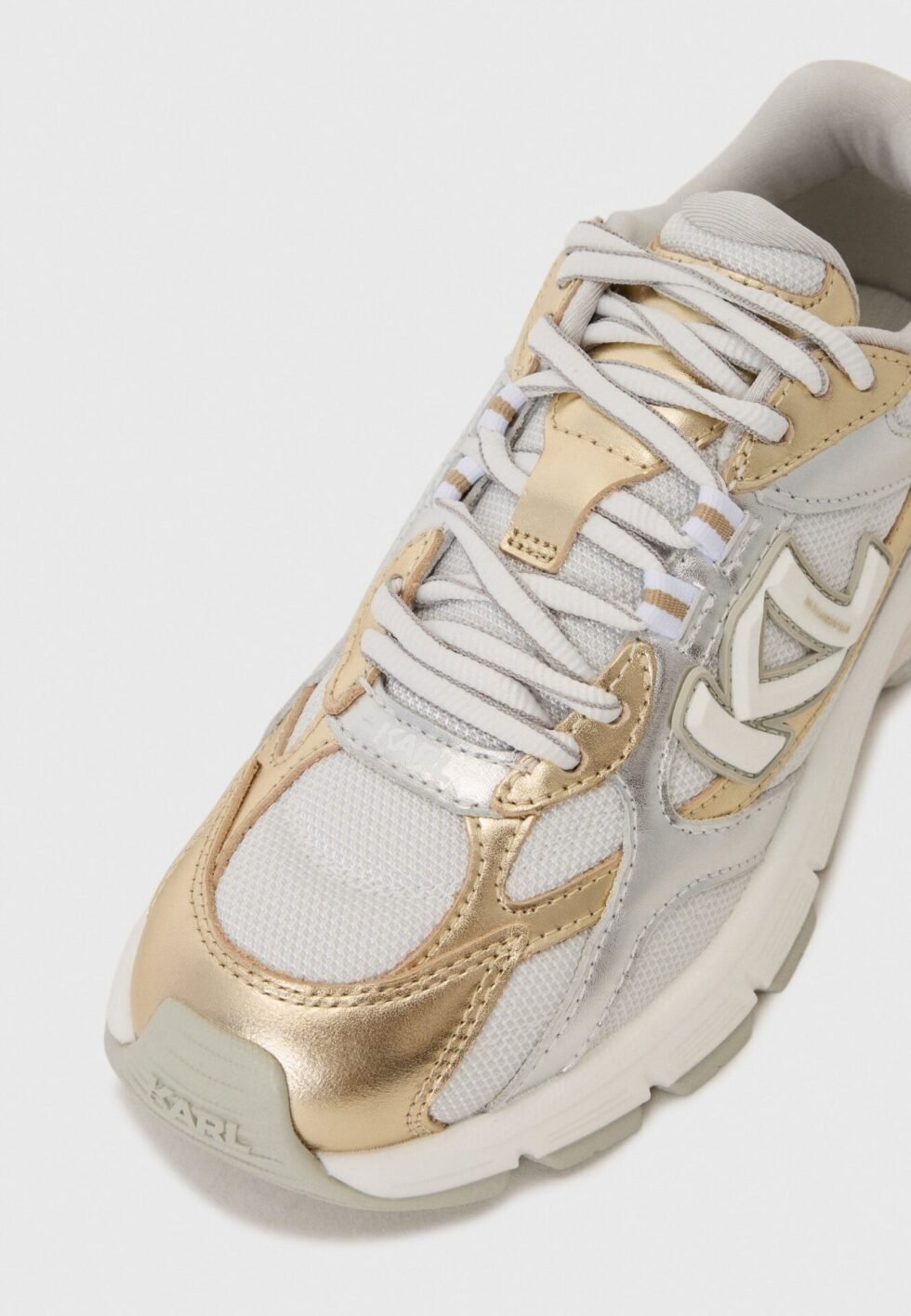 Bd60ec271a104bf98364f9ebbf2752ef