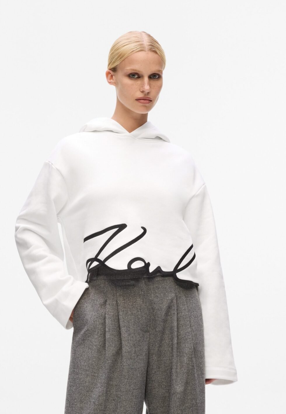 C4d82b10ed474b4eaea3b548af63b724