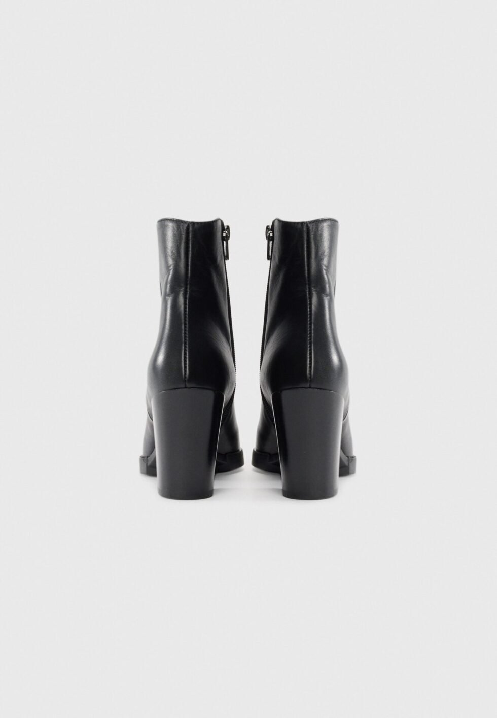 Fb30b1ba1f704e58b1ae30dcc793d257