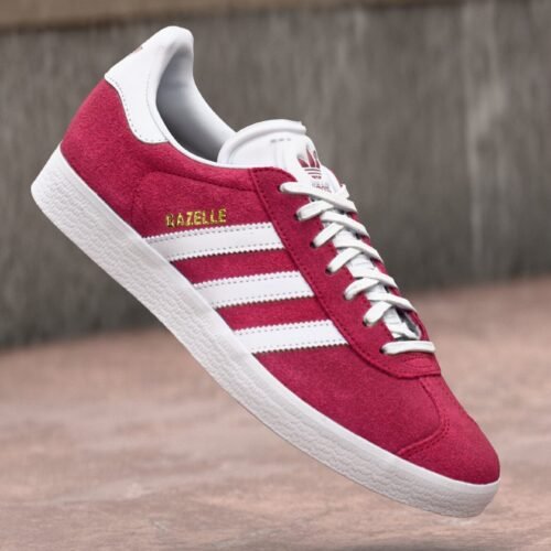 adidas Originals GAZELLE UNISEX - Trainers - collegiate burgundy/footwear white/gold-coloured metallic