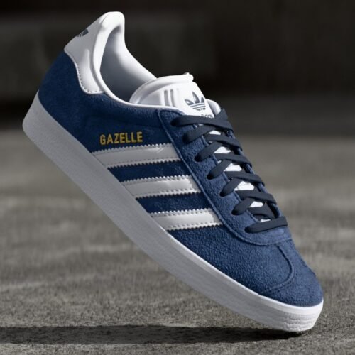 adidas Originals GAZELLE UNISEX - Trainers - colleiate navy/white/gold-coloured metallic