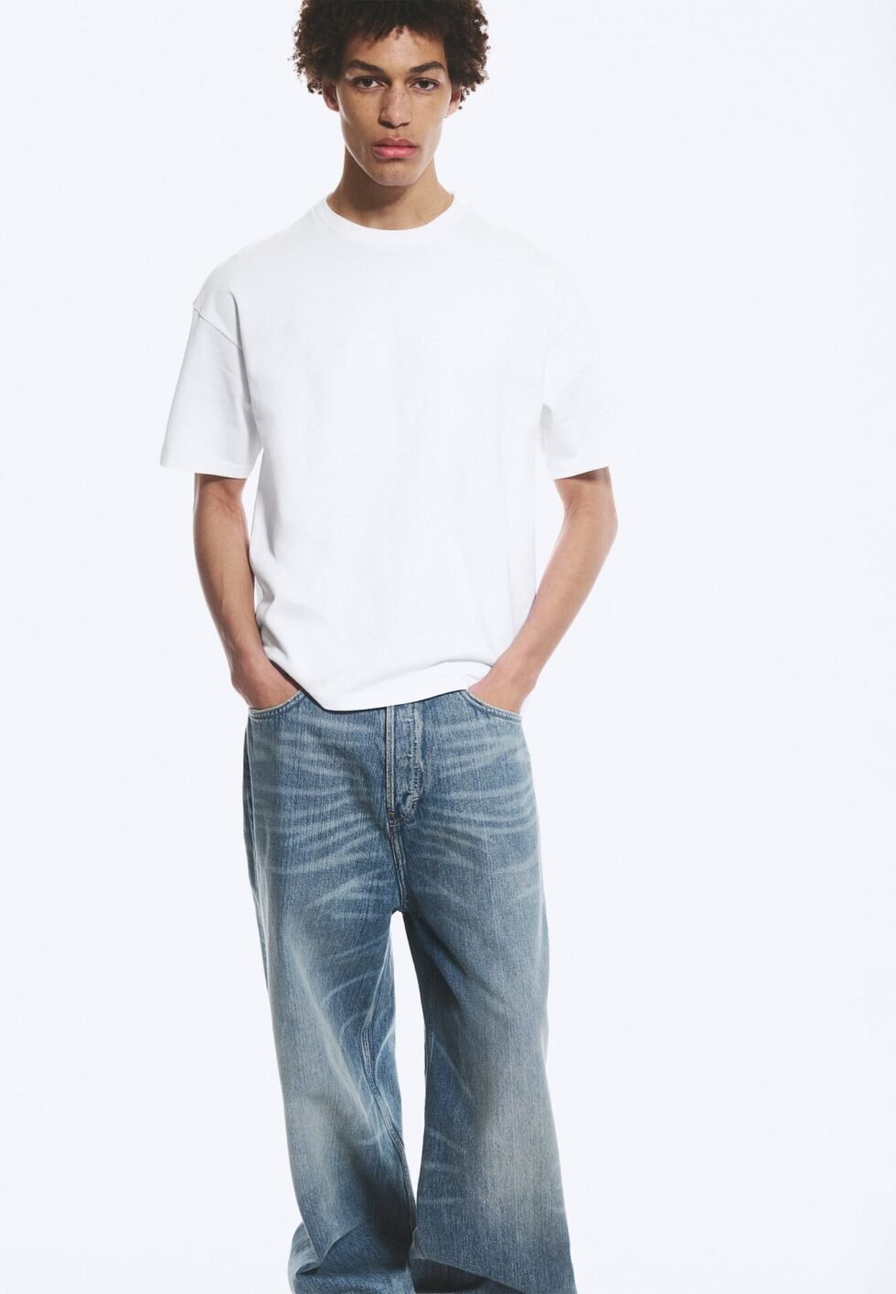 Weekday GREAT BOXY HEAVYWEIGHT - Basic T-shirt - white