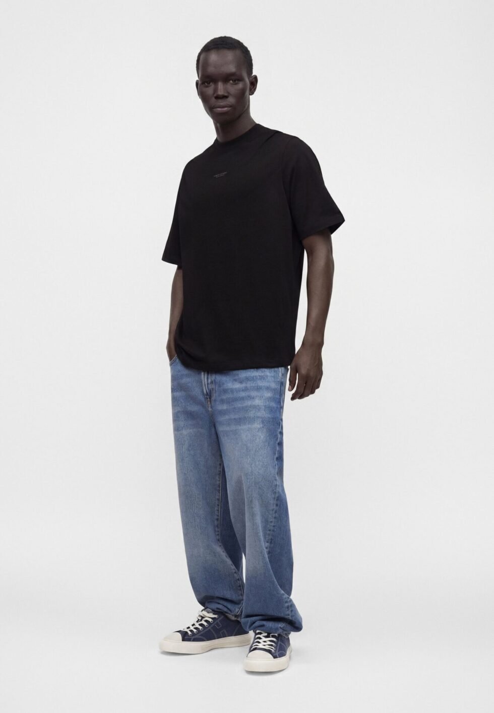 Armani Exchange COMFORT - Basic T-shirt - black